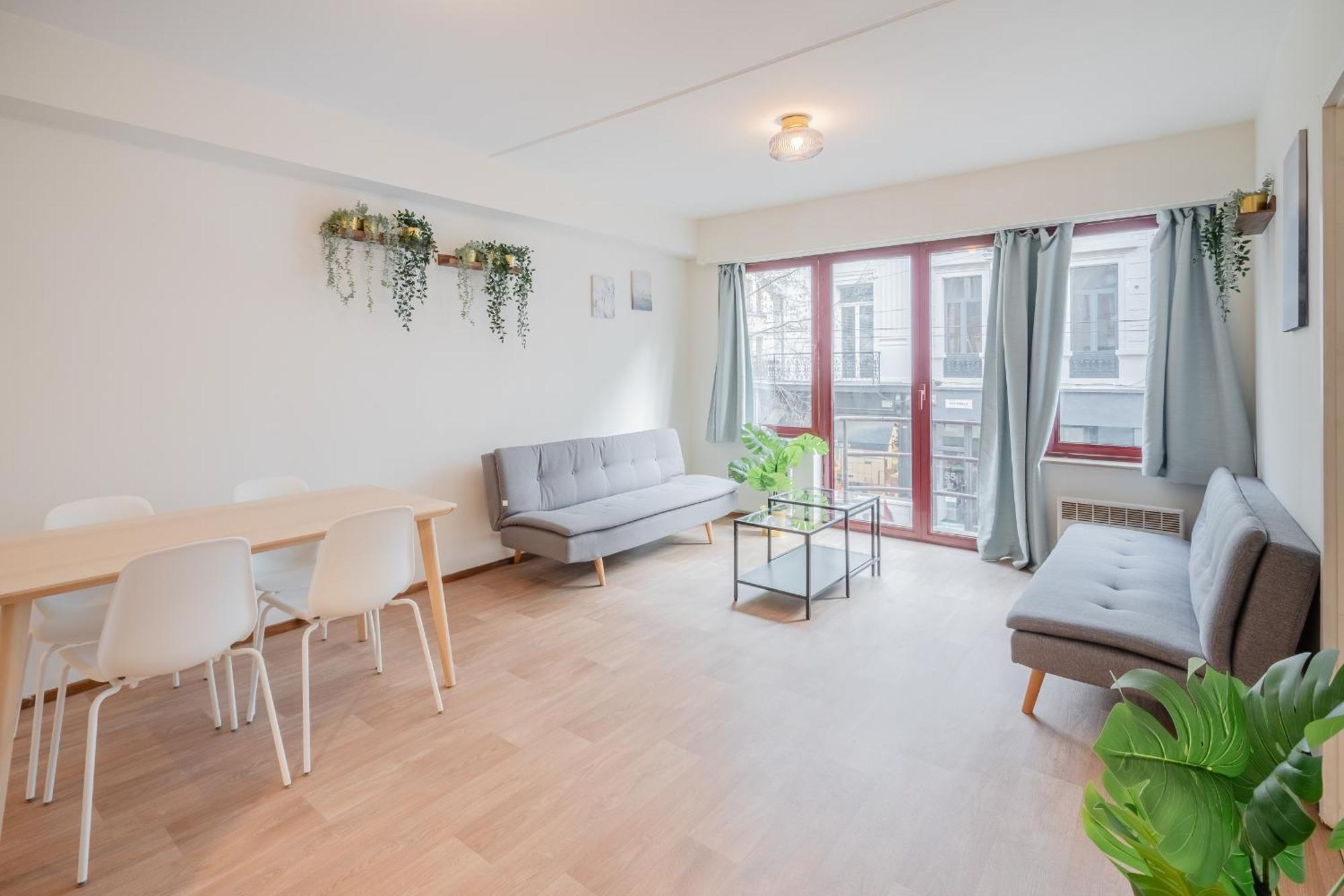Bright In The Heart Of * Antwerpen